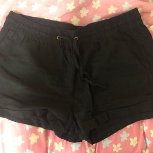 Black linen+rayon shorts!